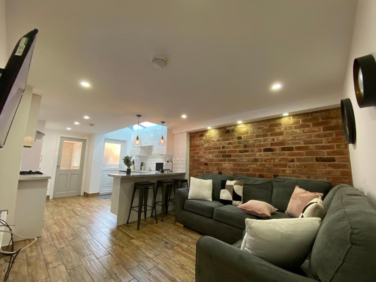 Nice Living Serviced Accommodations 2 Coventry Bagian luar foto