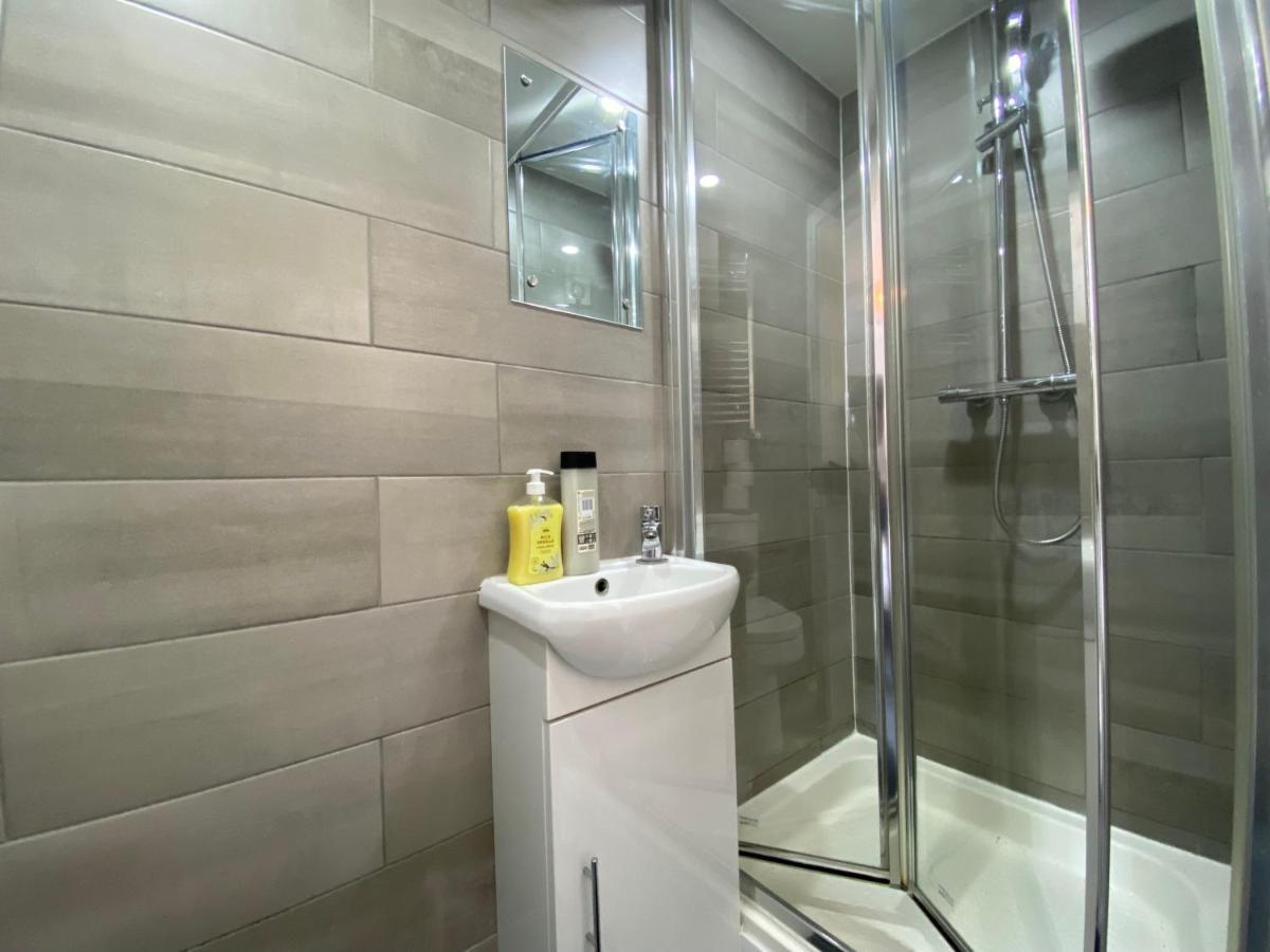 Nice Living Serviced Accommodations 2 Coventry Bagian luar foto